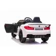Kép 4/10 - BMW M5 elektromos 24 Voltos kisautó gyerekeknek bőrüléssel, gumi kerékkel, távirányítóval, fehér színben